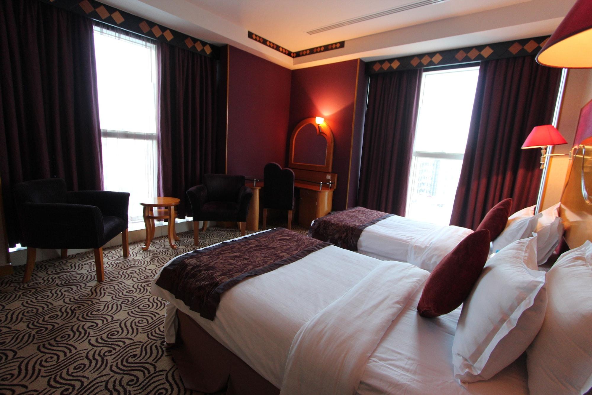 Awaliv International Hotel Ta'if Dış mekan fotoğraf A room at the hotel