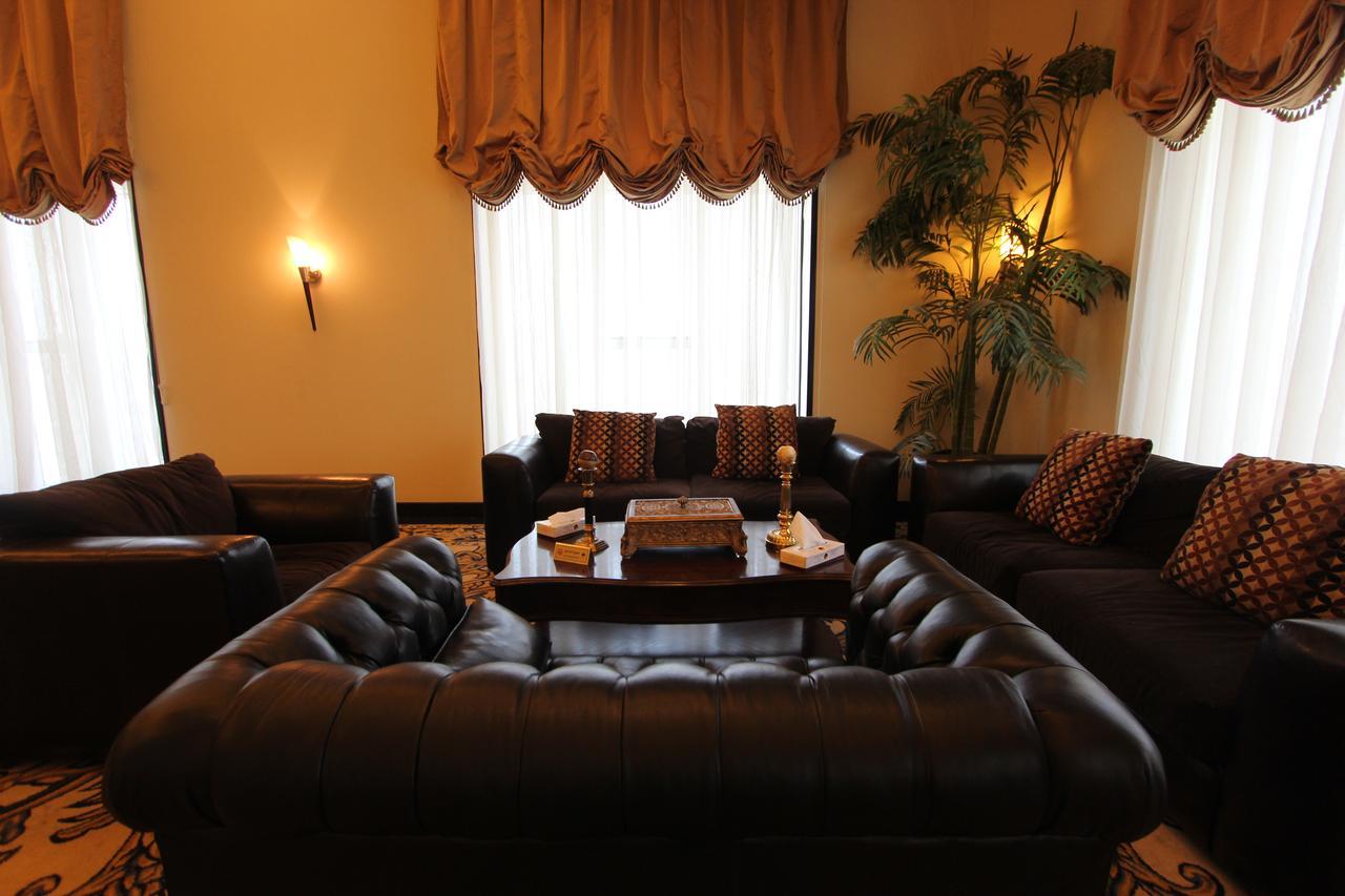 Awaliv International Hotel Ta'if Dış mekan fotoğraf The lobby of the hotel