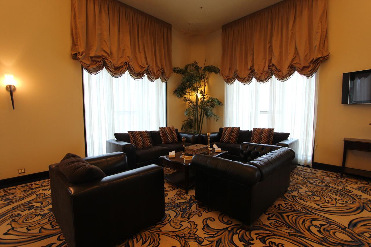 Awaliv International Hotel Ta'if Dış mekan fotoğraf The lounge at the airport