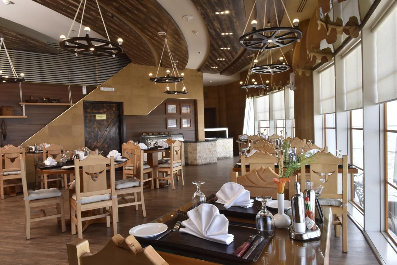 Awaliv International Hotel Ta'if Dış mekan fotoğraf The restaurant